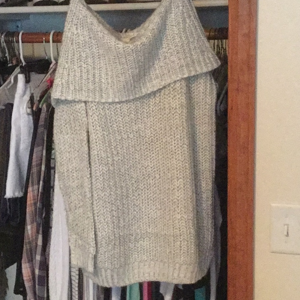 Illa Illa Off The Shoulder Sweater